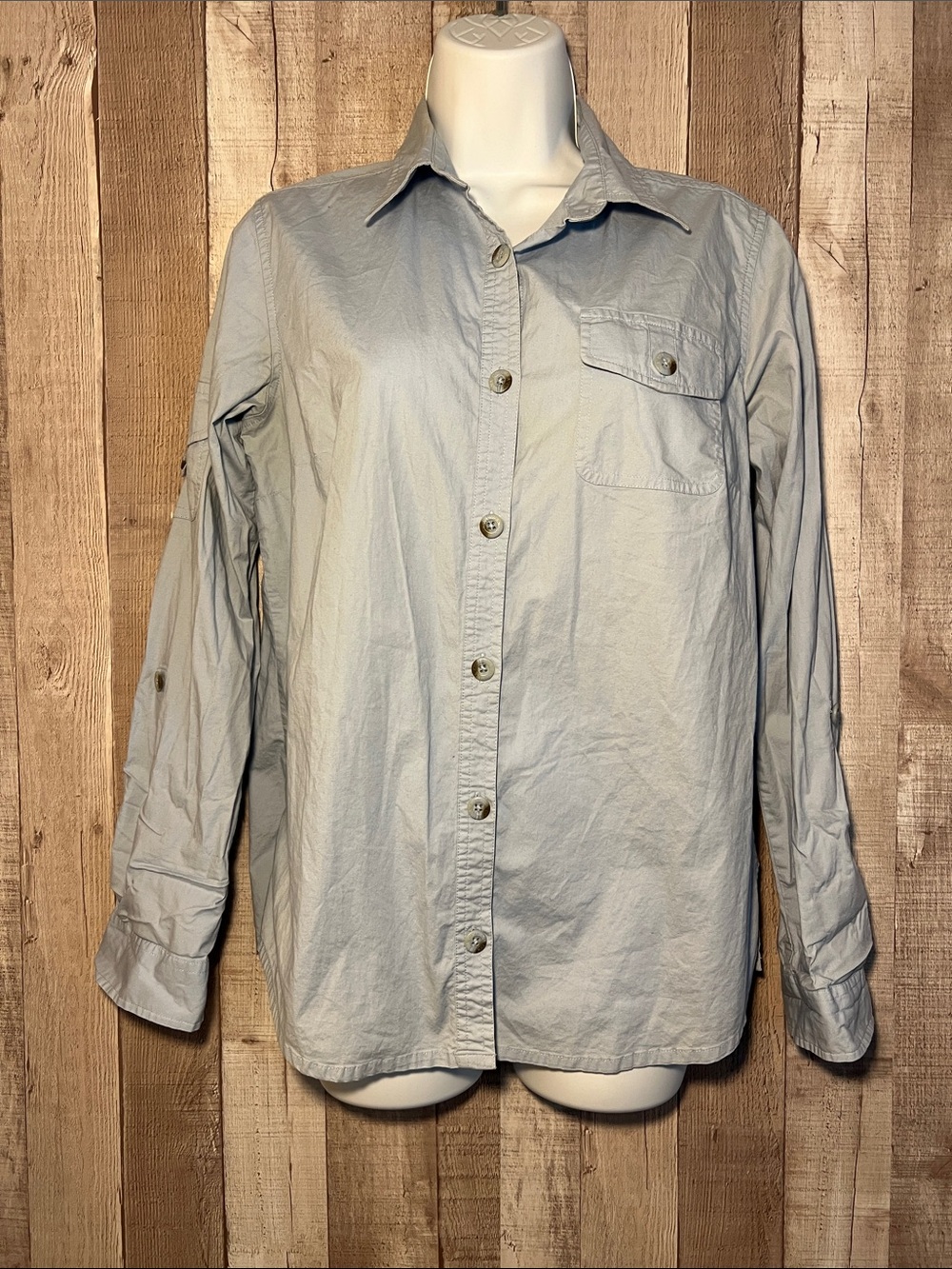 Columbia Light Blue Women's Button Down Collared Long Sleeve Shirt